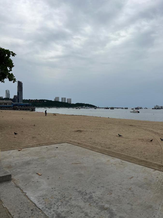 Lewiinski'S Hotel Pattaya Exterior photo